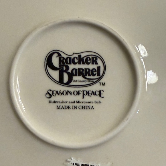 Cracker Barrel Season of Peace Plate - Picture 2 of 6